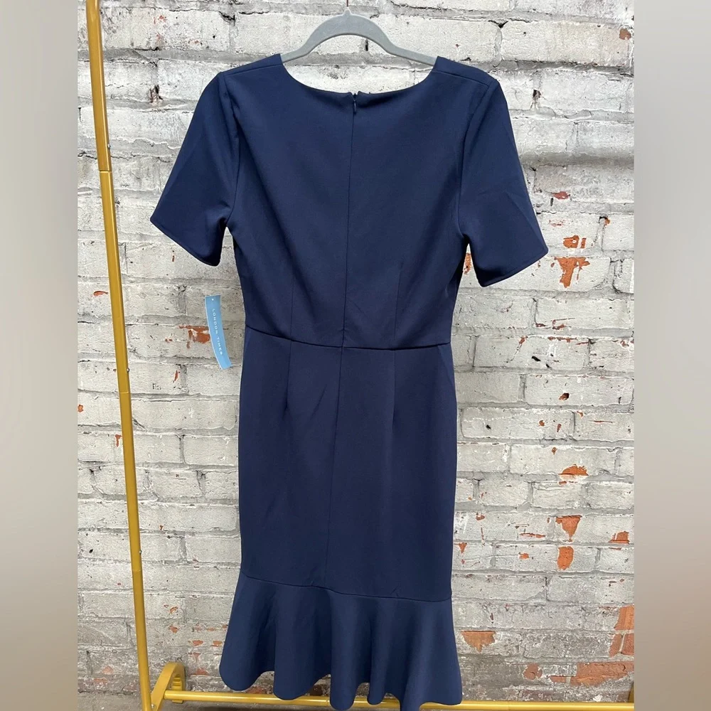 London Times Women's V-Neck Polished Flounce Hem Twist Waist Sz 6 NWT - Picture 4 of 8